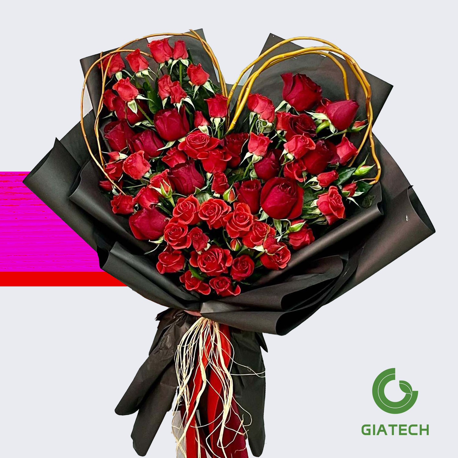 دسته گل رز قلبی